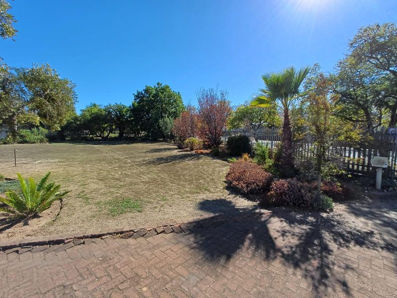 Porterville: Spacious Family Home in Porterville - Photo 4