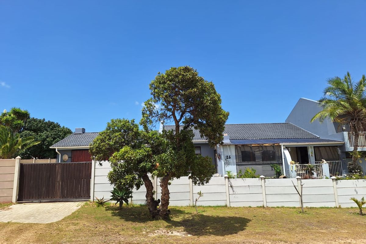 Tranquil Family Living Near the Seekoei Estuary – Aston Bay - Photo 2