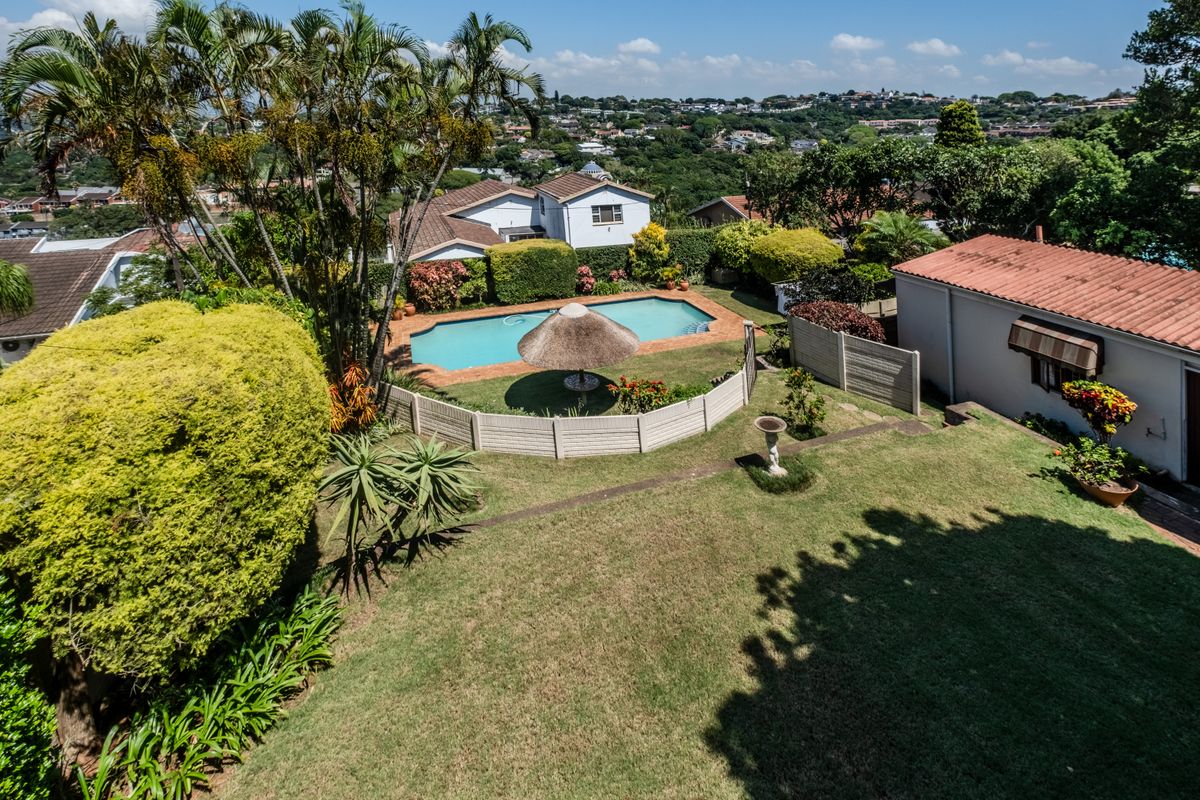 Classic Charm with Timeless Appeal - Photo 3