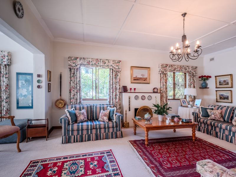 Classic Charm with Timeless Appeal - Photo 9