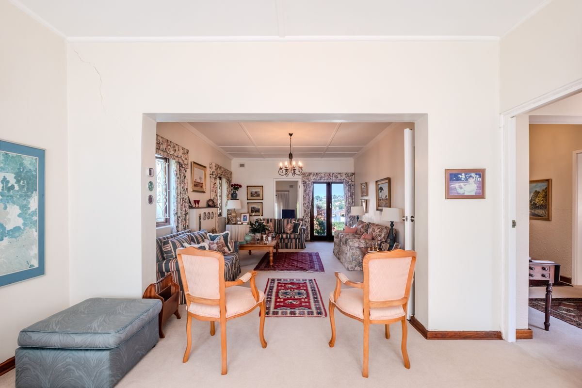 Classic Charm with Timeless Appeal - Photo 4