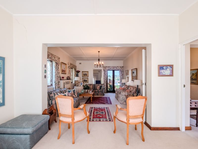 Classic Charm with Timeless Appeal - Photo 4