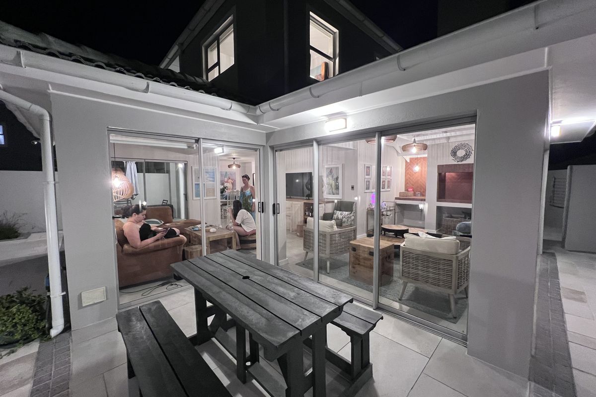 Duplex Rental Monthly In Blouberg - Photo 2