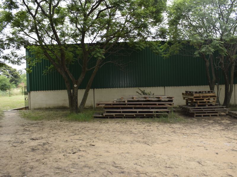 Prime Plot Property on Busy Road – 22,000 m2 - Photo 6