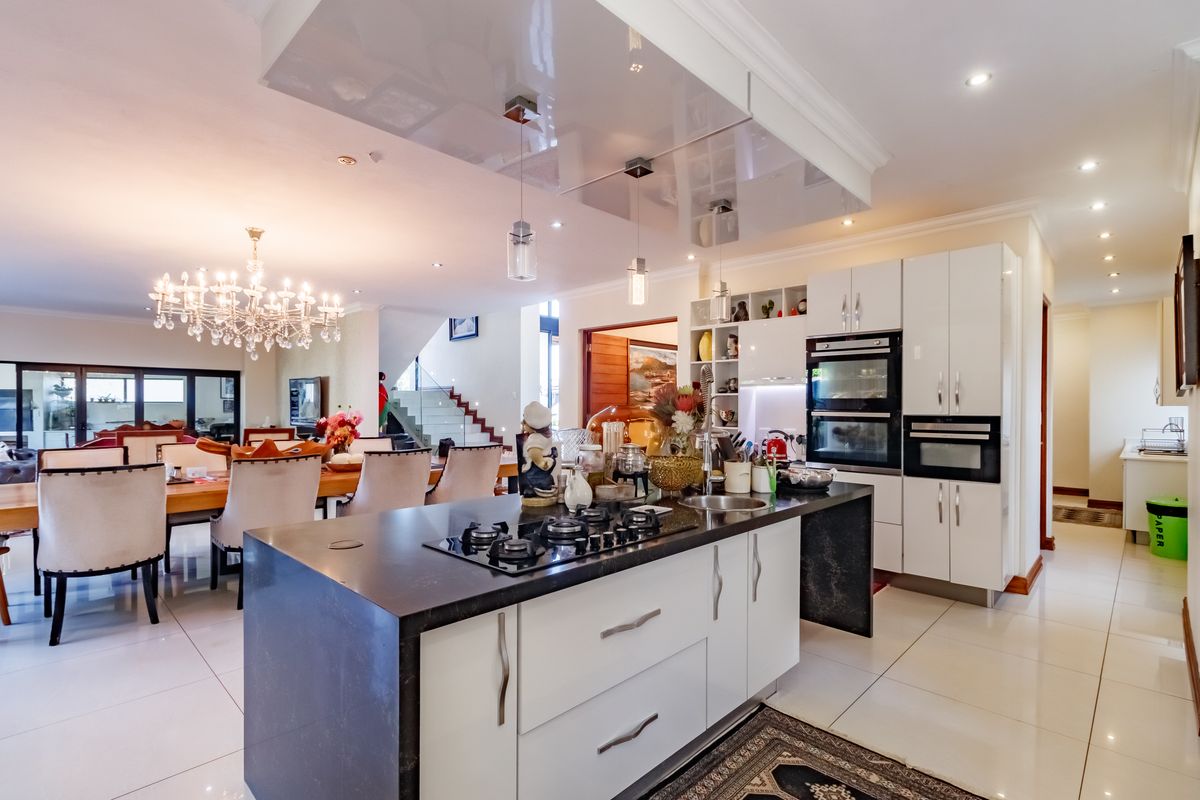 Where Family Memories Are Made and Every Gathering Feels Like Home - Photo 5