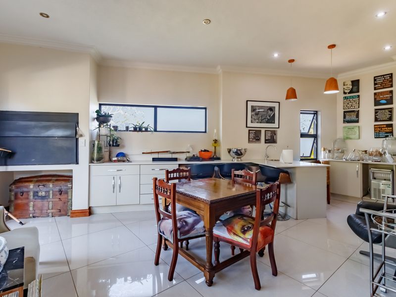 Where Family Memories Are Made and Every Gathering Feels Like Home - Photo 9