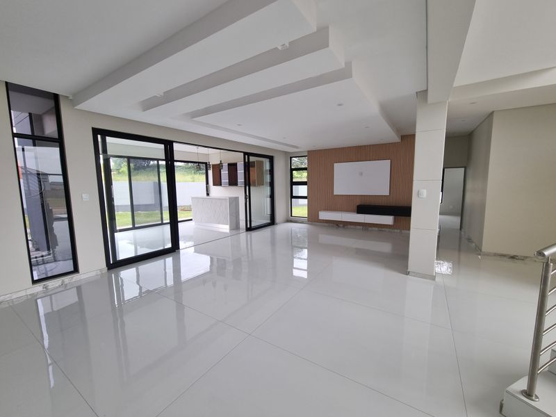 Brand new Stylish Architectural Showpiece!! - Photo 5