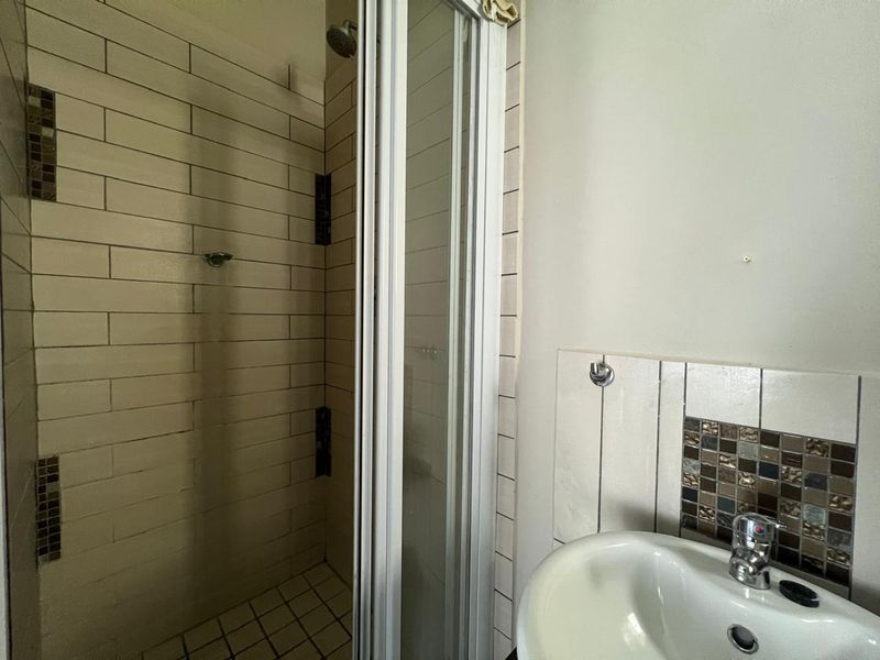 Discover Your Dream Home in Waterval East! - Photo 9