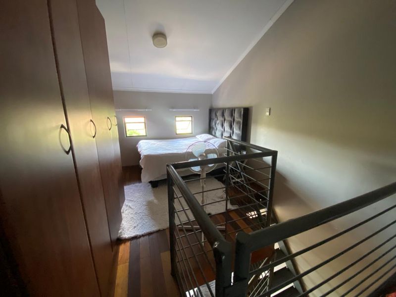 Modern Loft Apartment with Balcony Views in Dassierand - Photo 6