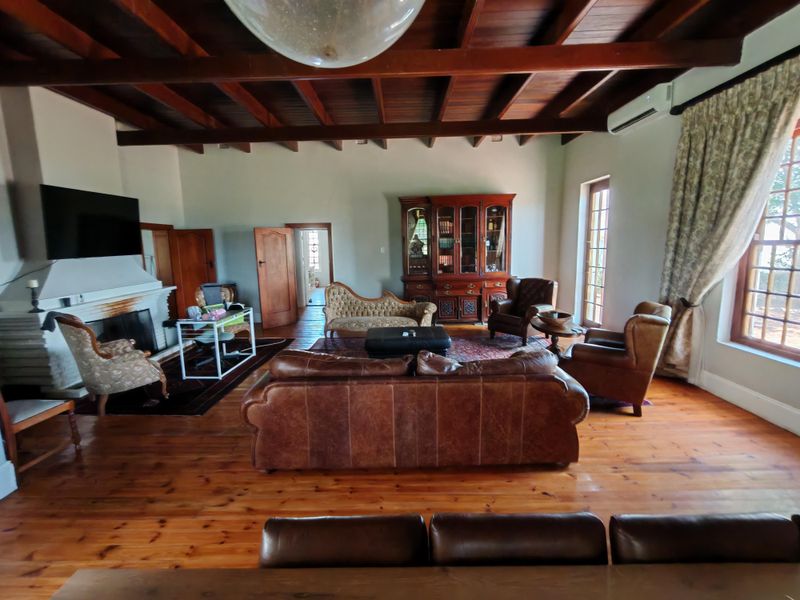 4765 Ha Sheep Farm Situated between Steynsburg and Hofmeyr - Photo 2