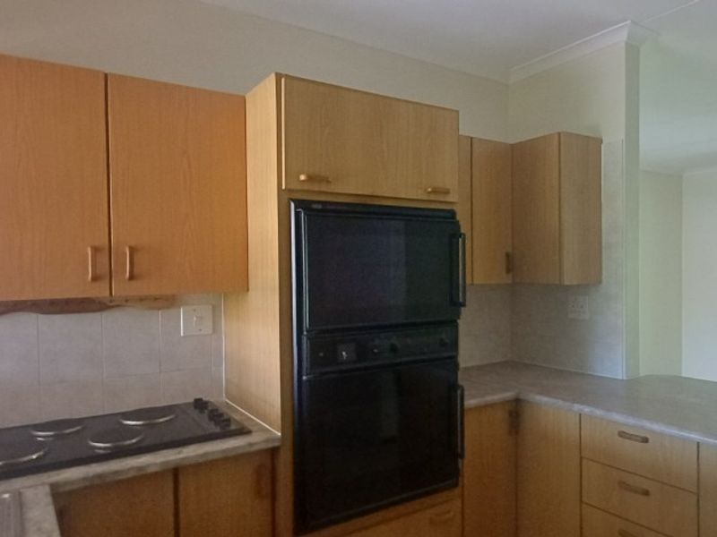 UNIT IN RETIREMENT VILLAGE. - Photo 5