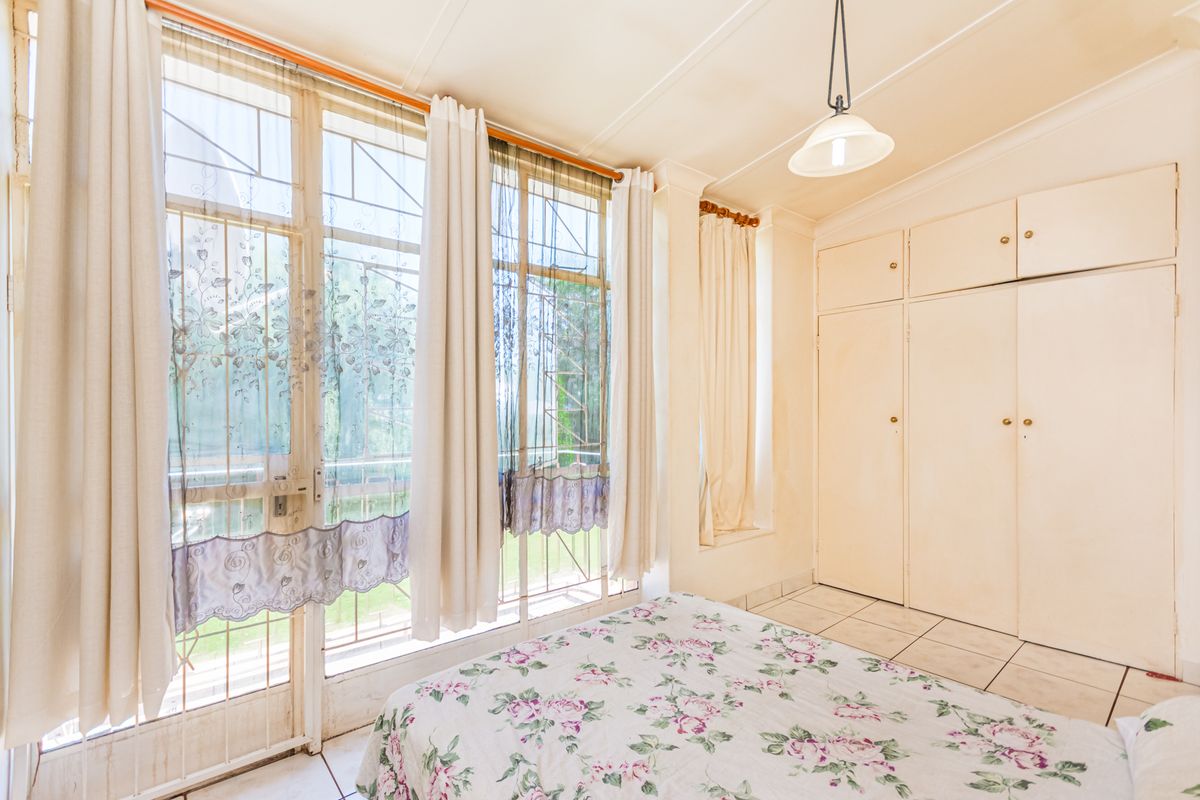 3-Bedroom Townhouse With Loft For Sale in Krugersdorp North - Photo 5