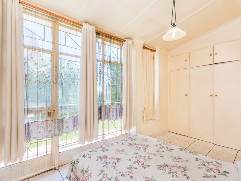 3-Bedroom Townhouse With Loft For Sale in Krugersdorp North - Photo 5