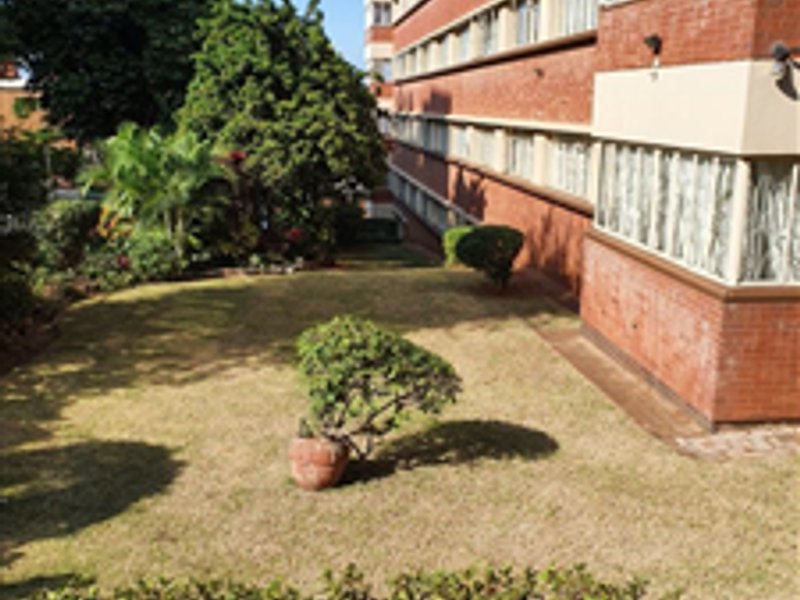 One bedroom  with Lock up  Garage Glenwood-Investors - Photo 8