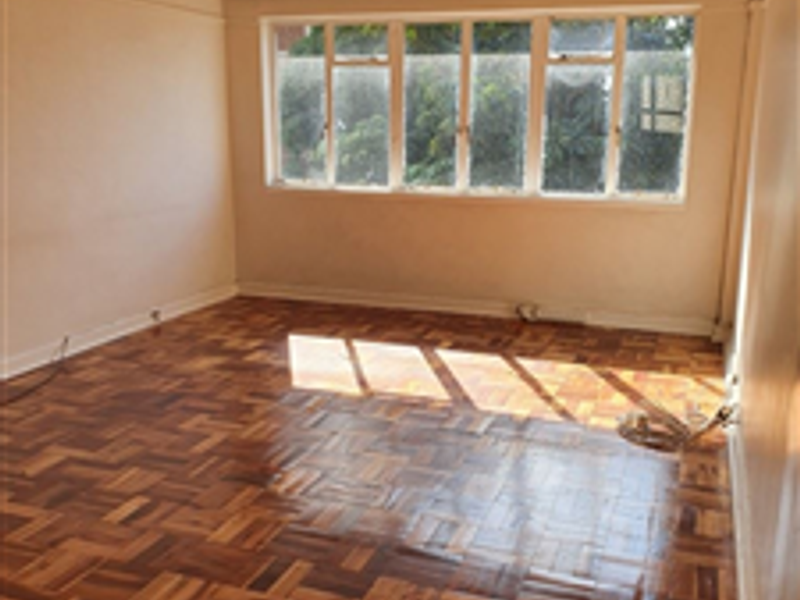 One bedroom  with Lock up  Garage Glenwood-Investors - Photo 3