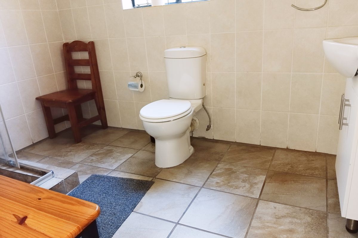 Charming 3-bedroom house for sale in Marloth Park – your perfect getaway in nature's paradise await - Photo 4