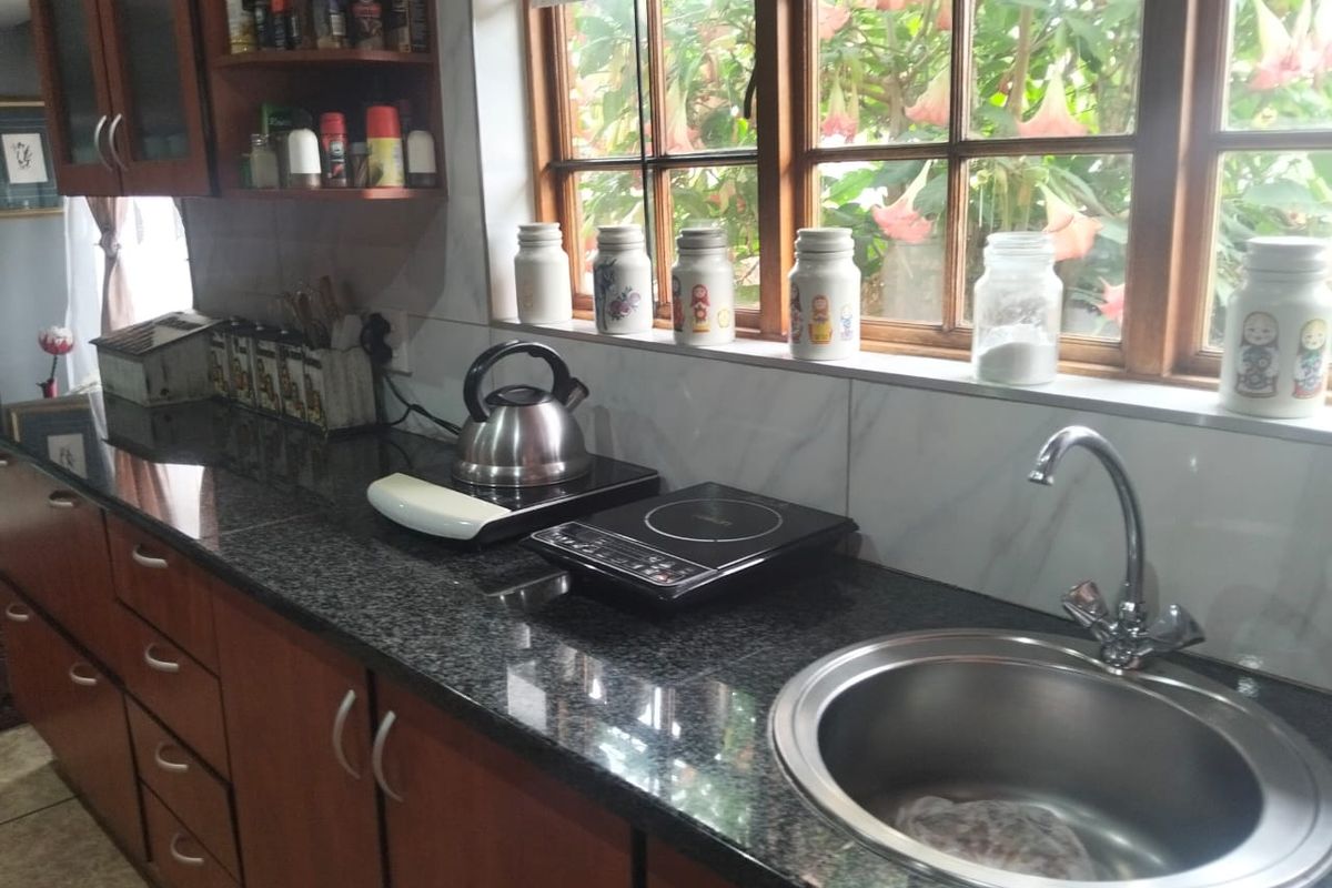 Poolside Paradise : 4- beds - Photo 4