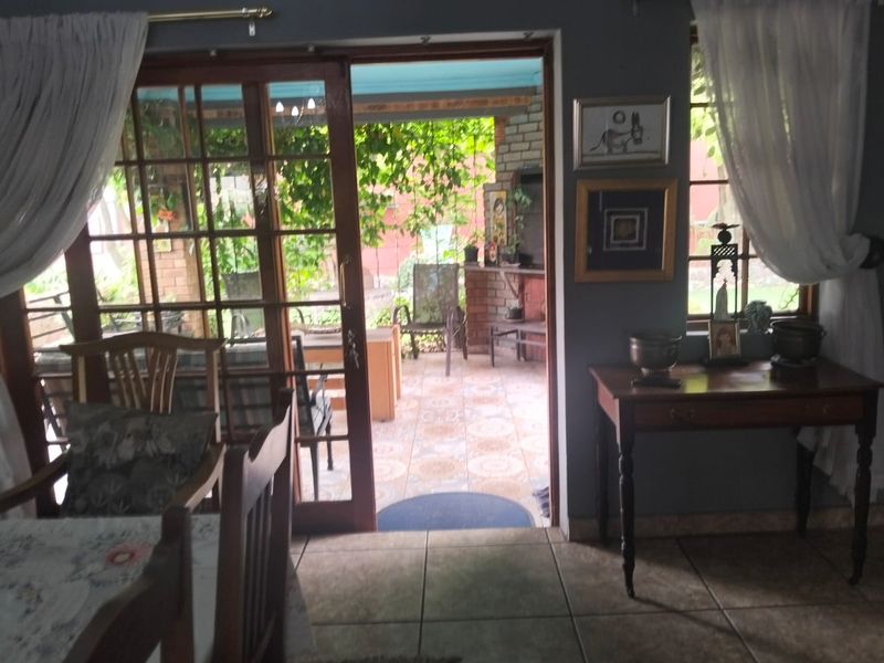 Poolside Paradise : 4- beds - Photo 9