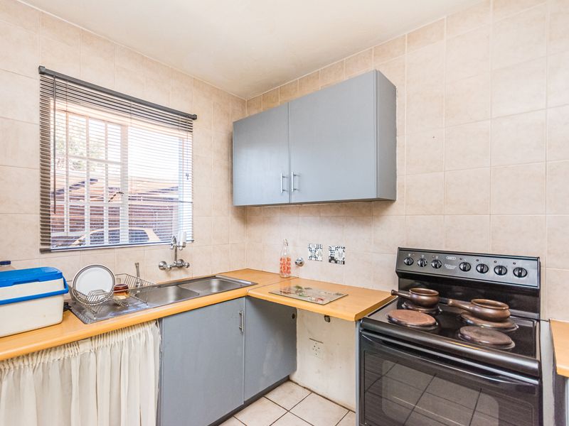 3 Bedroom Duplex for sale in die Hoewes - Photo 8