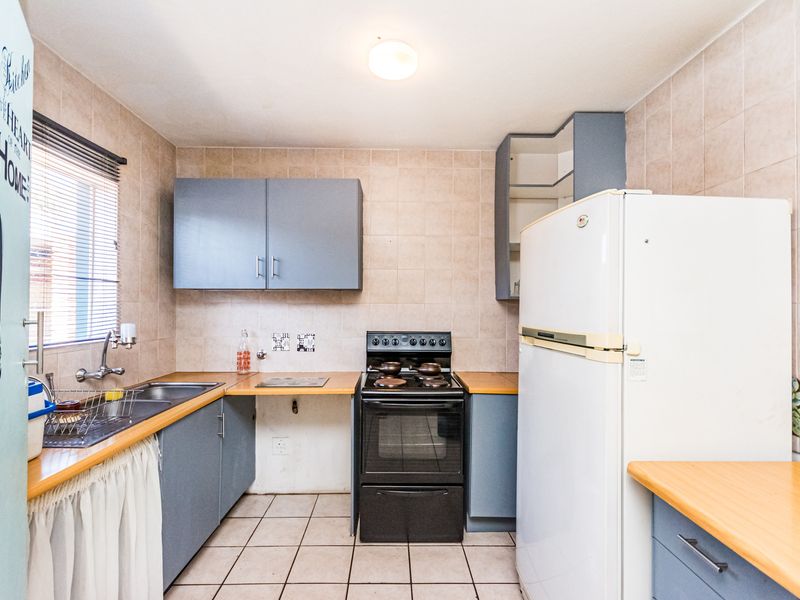 3 Bedroom Duplex for sale in die Hoewes - Photo 7