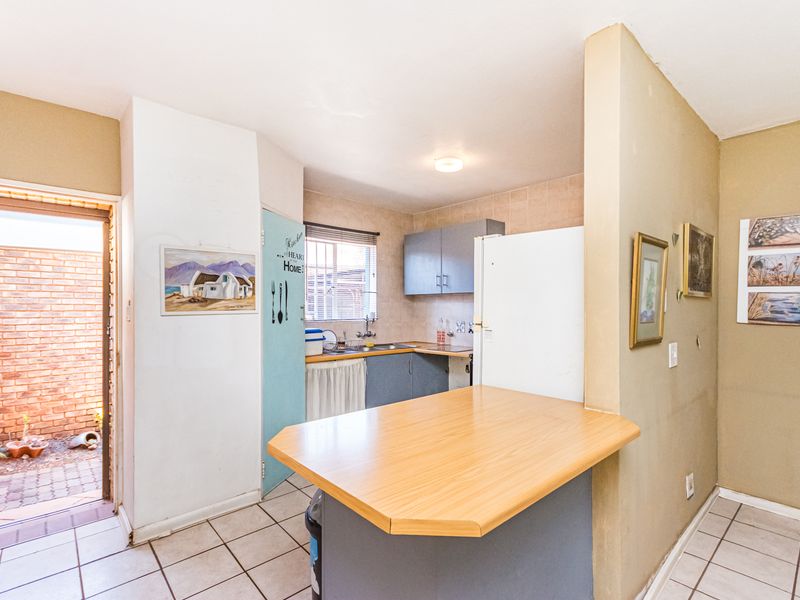 3 Bedroom Duplex for sale in die Hoewes - Photo 6