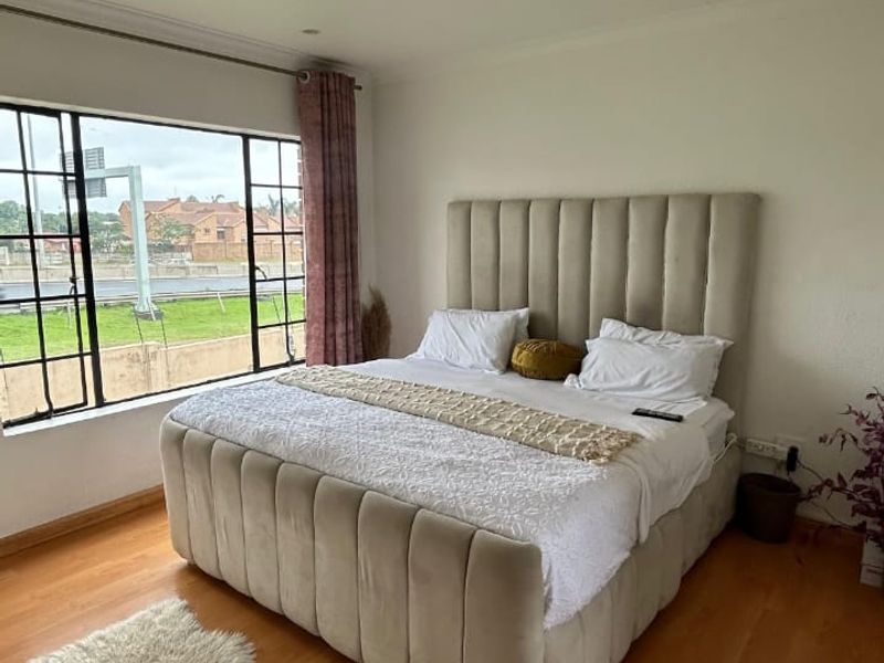 Fully Renovated 3-Bedroom Apartment – Move-In Ready & Under R800k - Photo 10