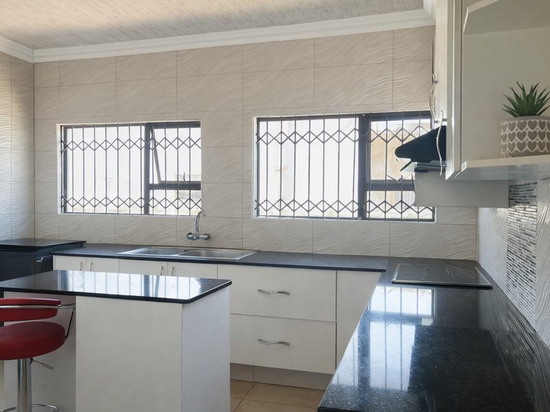 Fresh, Modern & Renovated Home in the Right Location - Photo 10