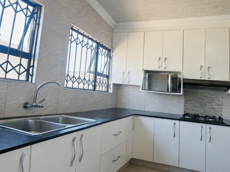 Fresh, Modern & Renovated Home in the Right Location - Photo 9