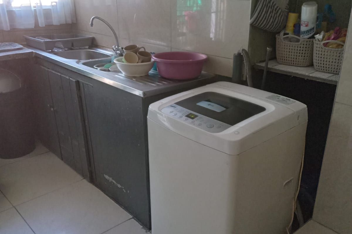 MOOI RIVER: 2 BEDROOM HOUSE WITH 2 FLATLETS AND SUBDIVISION OPPORTUNITY - Photo 4