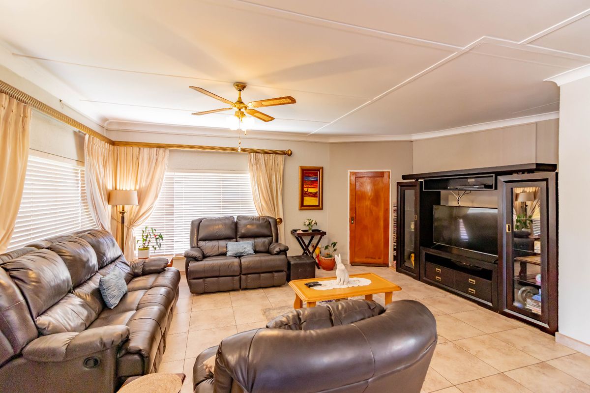 Beautiful 3 bedroom house in Edleen - Photo 4