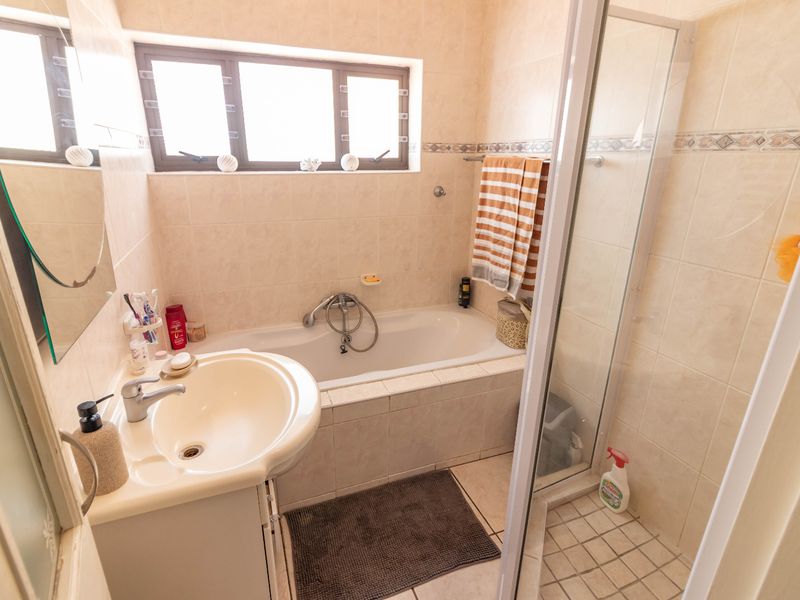 Beautiful 3 bedroom house in Edleen - Photo 7