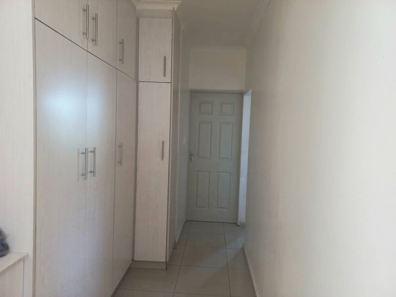 Move-In Ready! - Photo 7