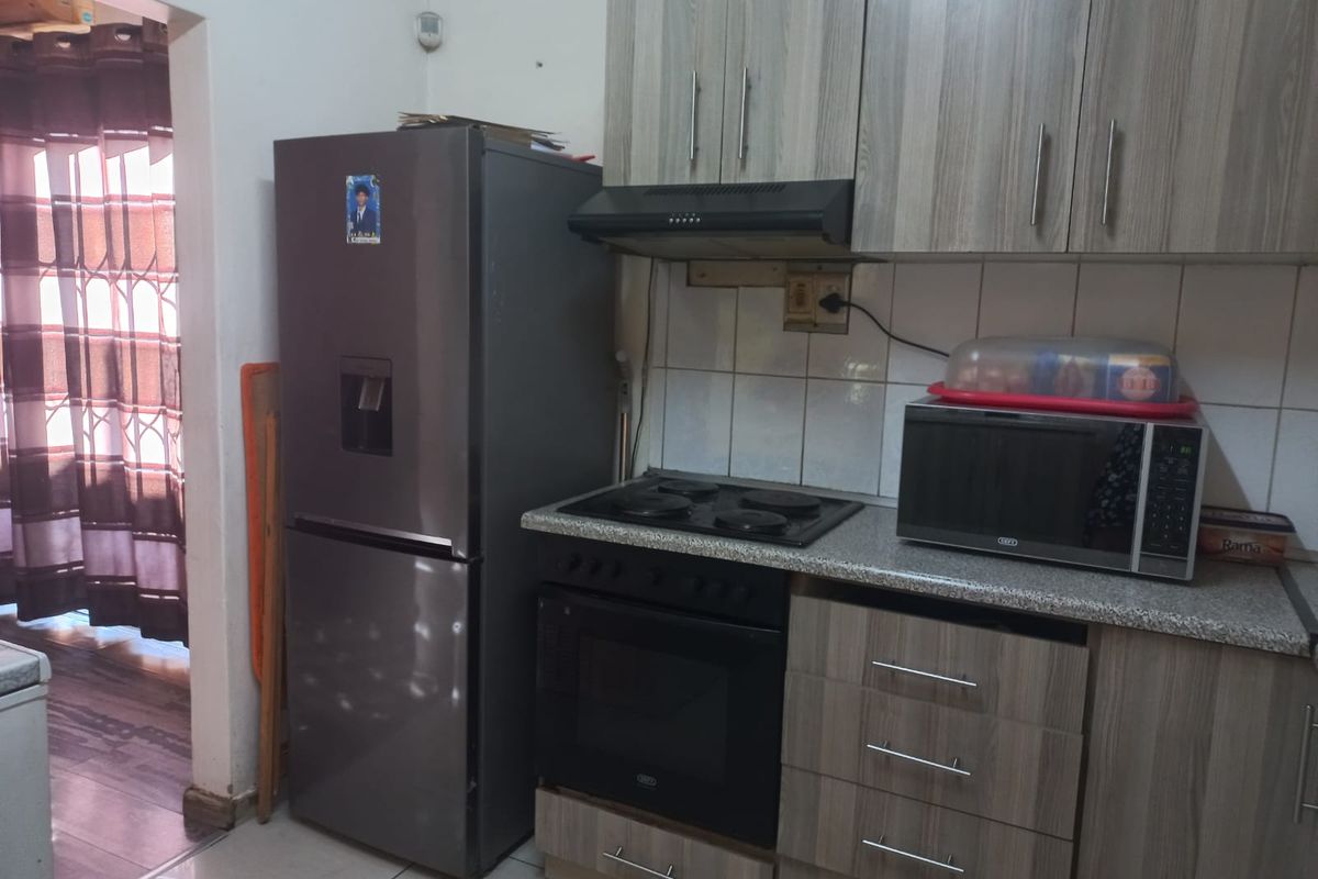 Move-In Ready! - Photo 5