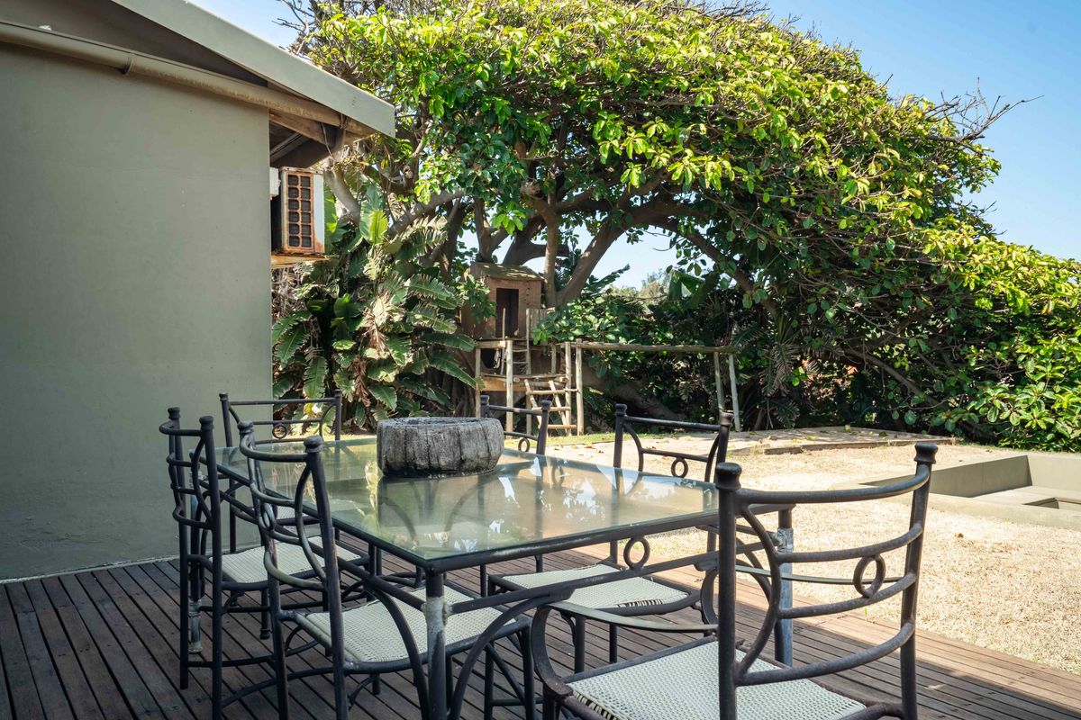 Luxury Coastal Living with Panoramic Ocean Views - Photo 4