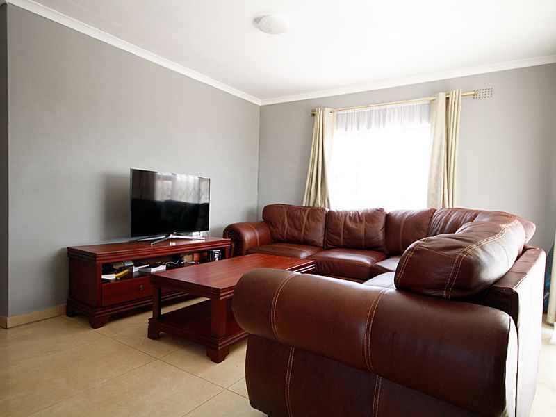 House For Sale In Kingsburgh - Photo 4