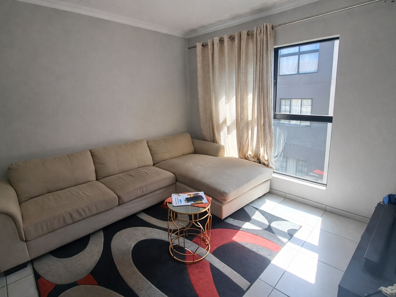 Cozy 3rd Floor 2Bed 1 Bath 1 Covered Apartment in Secure Well Maintained Complex - Fleurhof Ext 19 - Photo 8