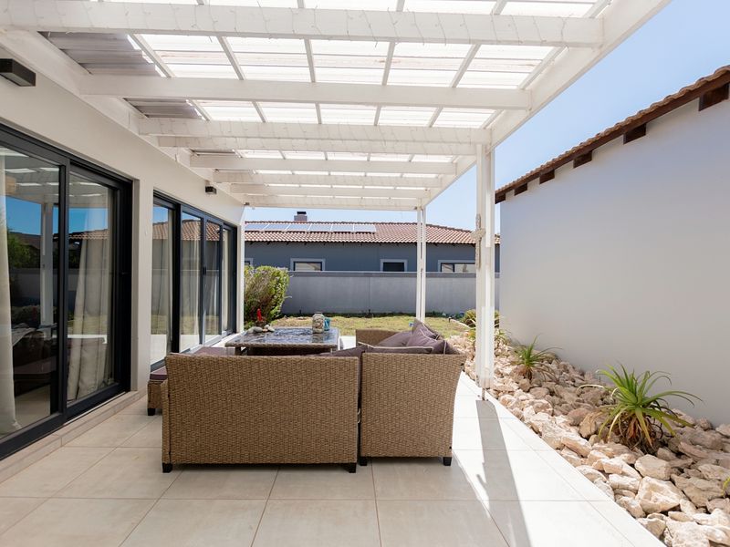 Spacious Family Living with Flexible Work-From-Home Options - Photo 4