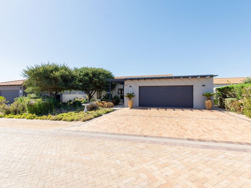 Spacious Family Living with Flexible Work-From-Home Options - Photo 5