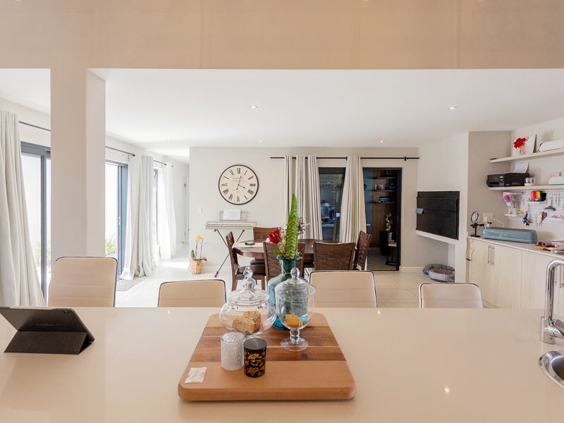 Spacious Family Living with Flexible Work-From-Home Options - Photo 9