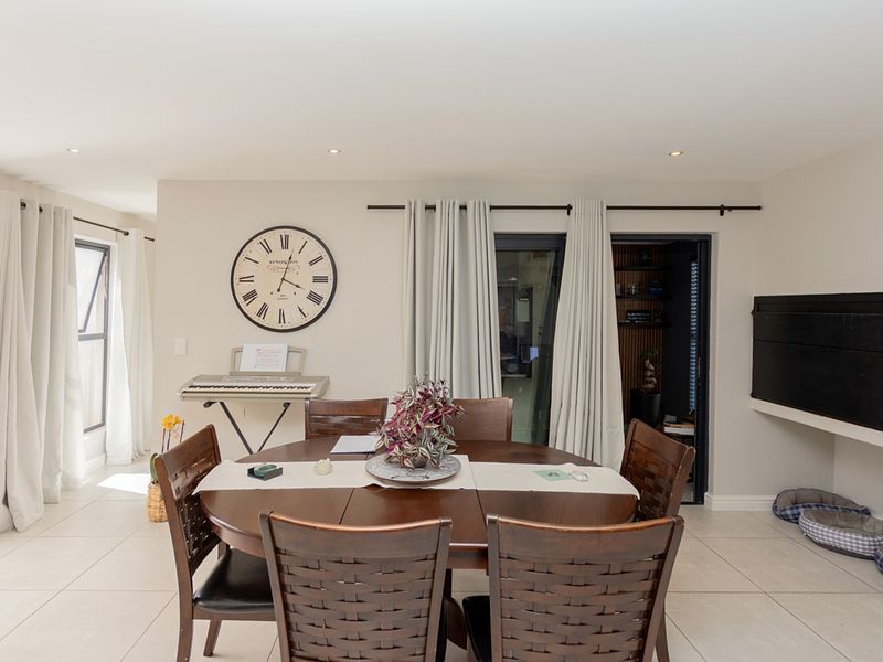 Spacious Family Living with Flexible Work-From-Home Options - Photo 6