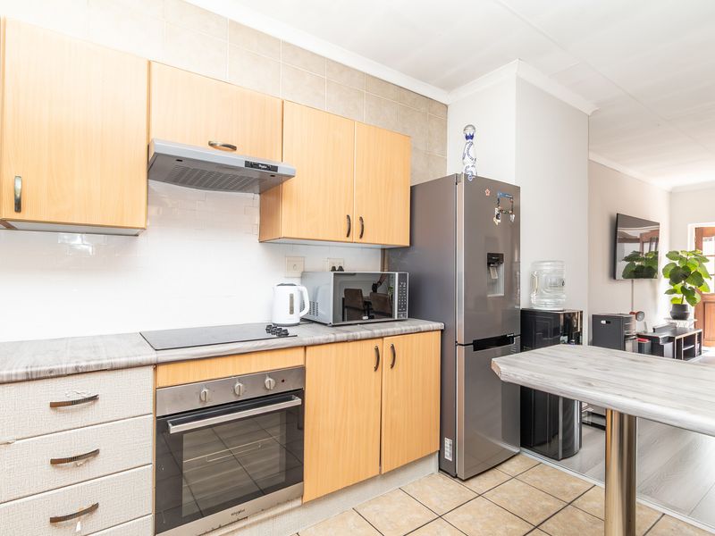 Stylish, Spacious & Full of Soul! - Photo 10