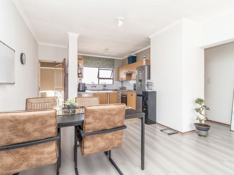 Stylish, Spacious & Full of Soul! - Photo 9