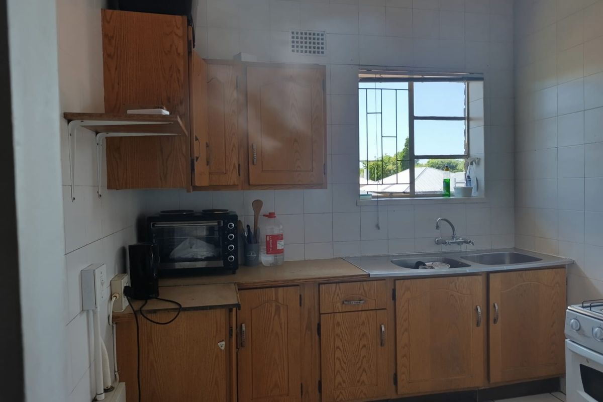 SITUATED IN THE RIGHT AREA NEAR SCHOOLS AND DOWN TOWN - Photo 5