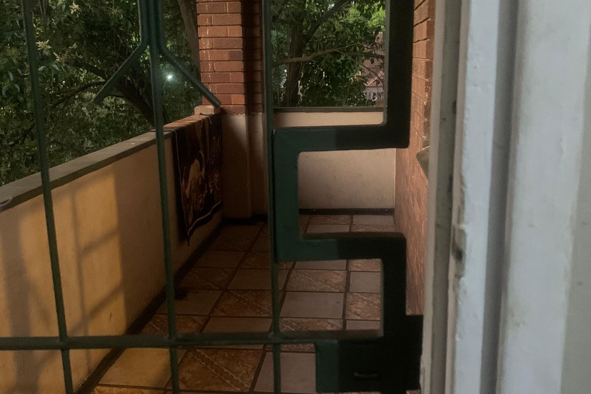 SITUATED IN THE RIGHT AREA NEAR SCHOOLS AND DOWN TOWN - Photo 3