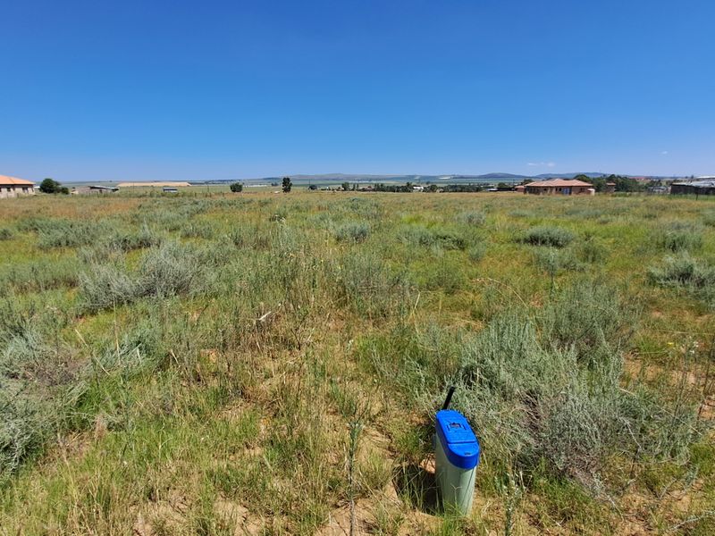 Rare Opportunity: 2 588 m2 Vacant Stand Bordering a School - Photo 4