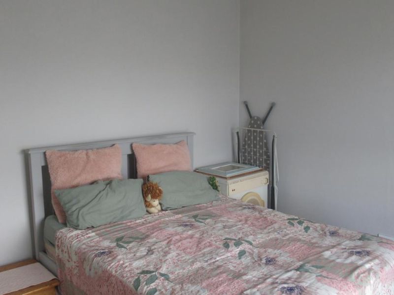 Modern First-Floor Apartment with Spacious Patio & Built-In Braai and Two Basement Parking bays - Photo 7