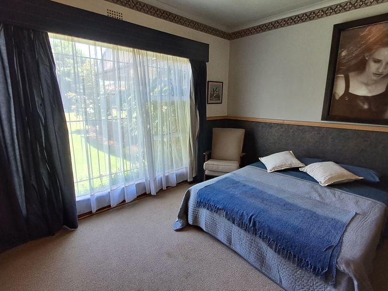 Unique Multi-Property Opportunity – 2 Houses, Veterinary Facility & Vacant Stand & 2 Flatlets - Photo 5