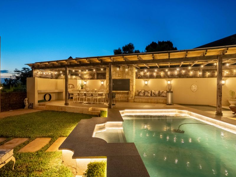 Iconic Living Demands the Very Best - Photo 8