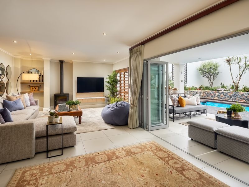 Brand new custom home close to top schools - Photo 2