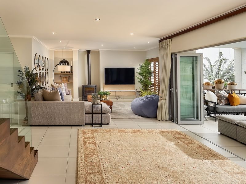 Brand new custom home close to top schools - Photo 4